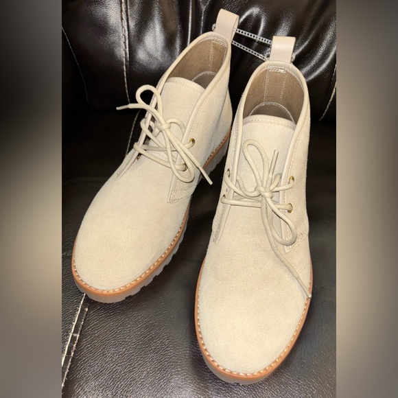 NWOT Coach Men’s Desert Boot in Sand Size 7.5 Suede Leather Rustic Preppy - Picture 2 of 12
